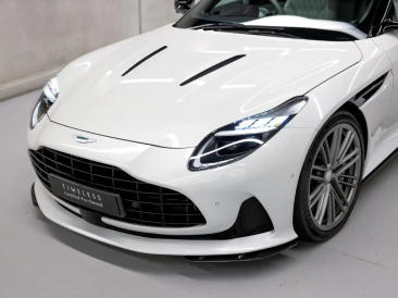 Aston Martin DB12 V8 Coupe — photo 13