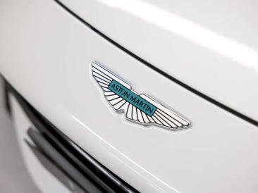Aston Martin DB12 V8 Coupe — photo 15