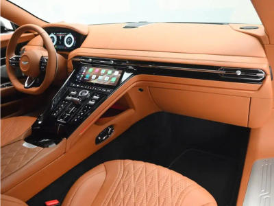 Aston Martin DB12 Volante 4.0 V8 B&W