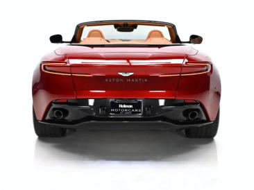 Aston Martin DB12 Volante 4.0 V8 B&W — photo 8