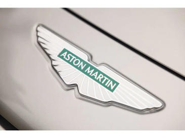 Aston Martin DB12 Volante 4.0 V8 B&W — photo 25