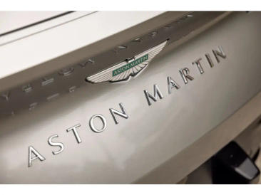 Aston Martin DB12 Volante 4.0 V8 B&W — photo 28