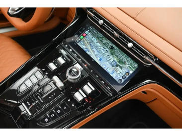 Aston Martin DB12 Volante 4.0 V8 B&W — photo 22