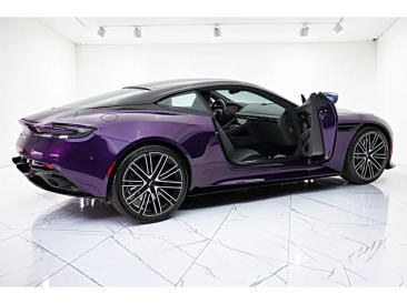 Aston Martin DB12 V8 Coupe — photo 17