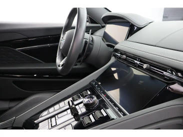Aston Martin DB12 V8 Coupe — photo 35