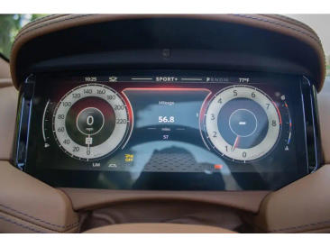 Aston Martin DB12 Volante 4.0 V8 B&W — photo 6