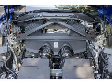 Aston Martin DB12 Volante 4.0 V8 B&W — photo 24
