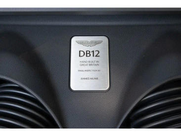 Aston Martin DB12 Volante 4.0 V8 B&W — photo 25