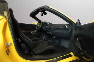 Ferrari 488 Pista Spider — photo 11
