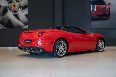 Ferrari California T