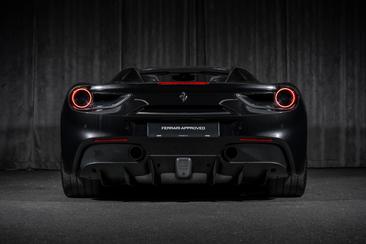 Ferrari 488 Spider — photo 4