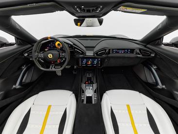 Ferrari 12Cilindri Spider — photo 5