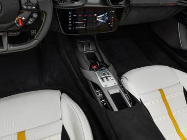 Ferrari 12Cilindri Spider — photo 11