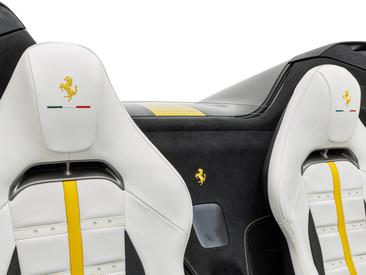 Ferrari 12Cilindri Spider — photo 13