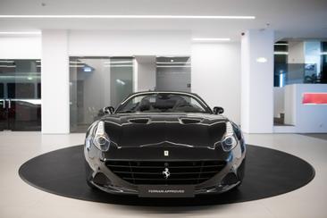Ferrari California T — photo 2