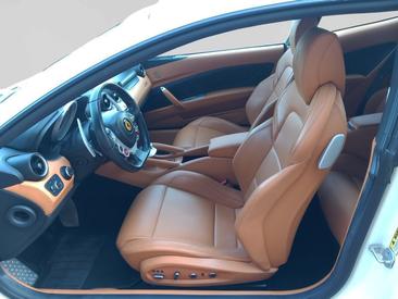 Ferrari FF — photo 10