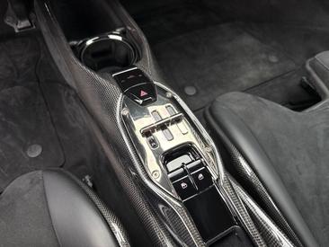 Ferrari SF90 Stradale — photo 11