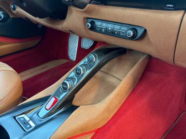 Ferrari 812 Superfast — photo 13