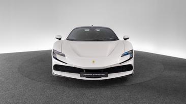Ferrari SF90 Stradale — photo 2