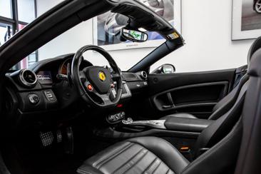 Ferrari California — photo 5