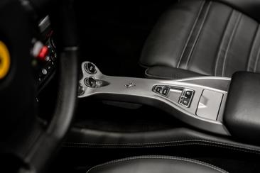 Ferrari California — photo 14
