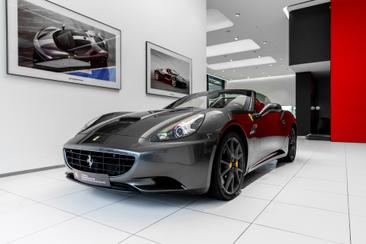Ferrari California — photo 33