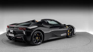 Ferrari SF90 Spider — photo 3