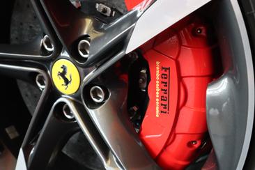Ferrari SF90 Stradale — photo 15