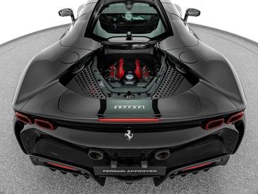 Ferrari SF90 Spider — photo 20