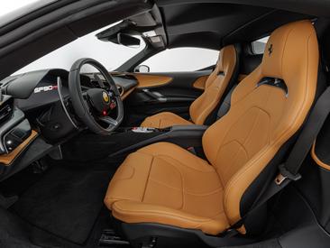 Ferrari SF90 Spider — photo 21