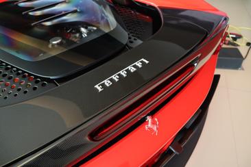 Ferrari SF90 Stradale — photo 17