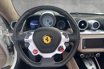 Ferrari California T — photo 7