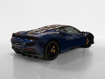 Ferrari F8 Tributo — photo 3