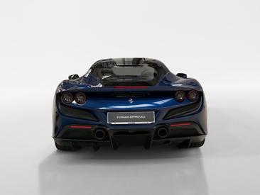 Ferrari F8 Tributo — photo 4
