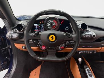 Ferrari F8 Tributo — photo 9