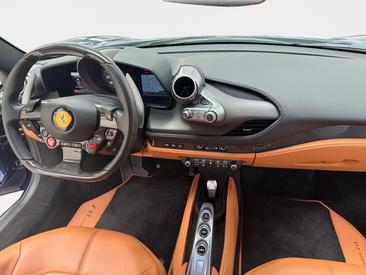 Ferrari F8 Tributo — photo 10