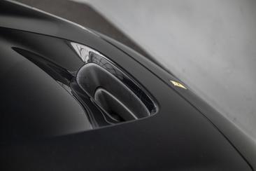 Ferrari F8 Tributo — photo 13