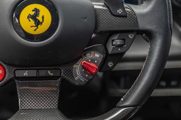 Ferrari F8 Tributo — photo 27