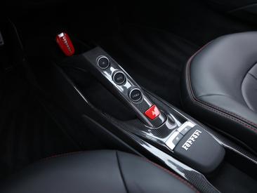 Ferrari 488 GTB — photo 11