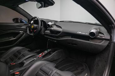 Ferrari F8 Tributo — photo 35