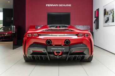 Ferrari SF90 Spider — photo 4