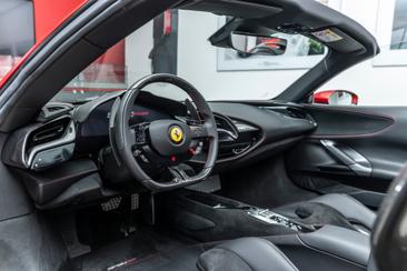 Ferrari SF90 Spider — photo 5