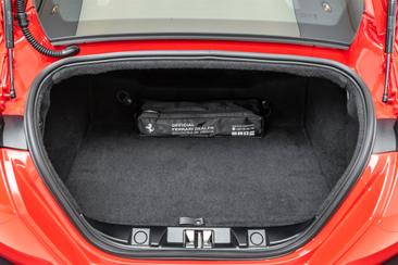 Ferrari Roma — photo 25