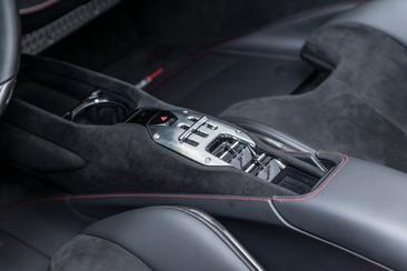 Ferrari SF90 Spider — photo 25