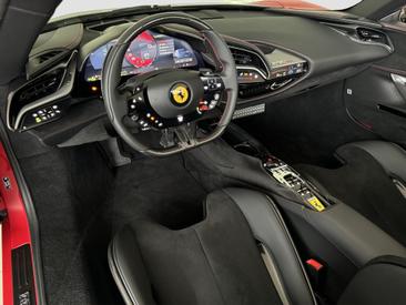 Ferrari SF90 Spider — photo 5