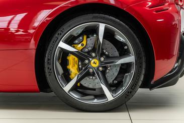 Ferrari SF90 Spider — photo 28