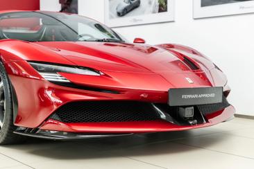 Ferrari SF90 Spider — photo 34