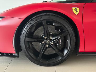 Ferrari SF90 Spider — photo 25
