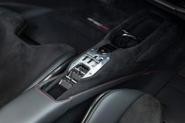 Ferrari SF90 Spider — photo 44
