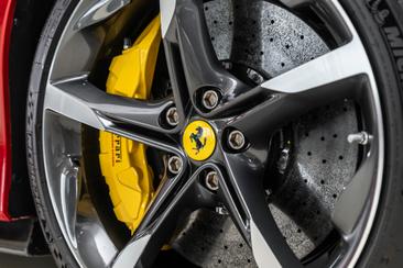 Ferrari SF90 Spider — photo 49